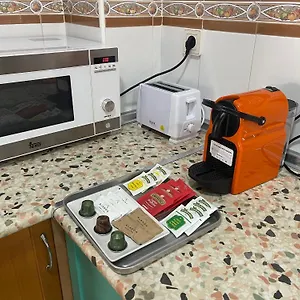 https://confortable-tranquilo-apartamento-junto-al-centro.hotelsinnerja.org